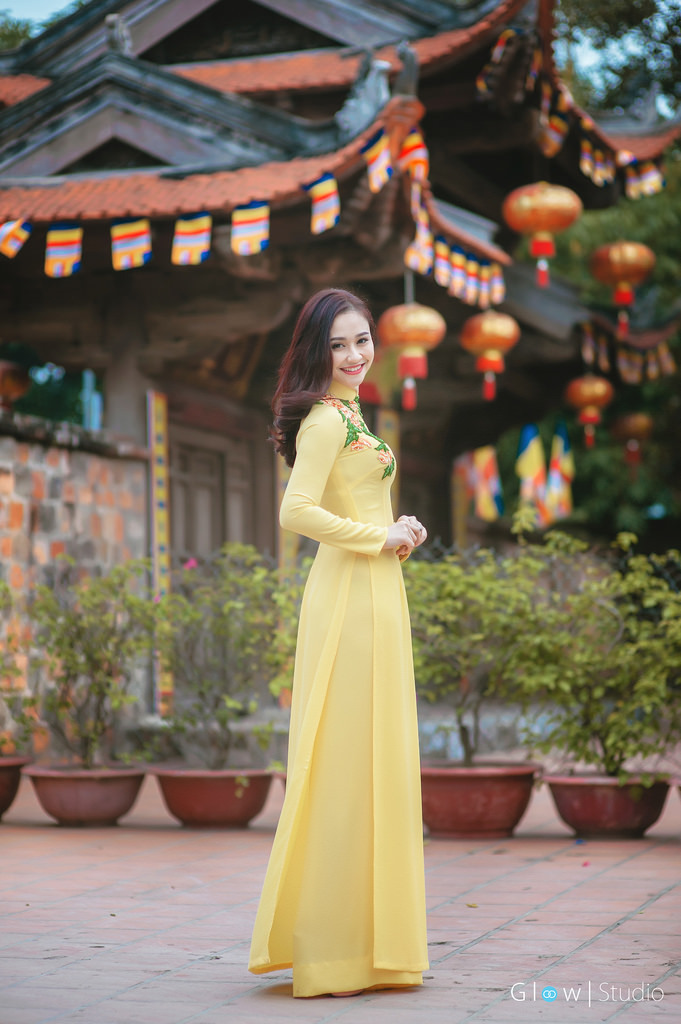 女教師免費(fèi)看